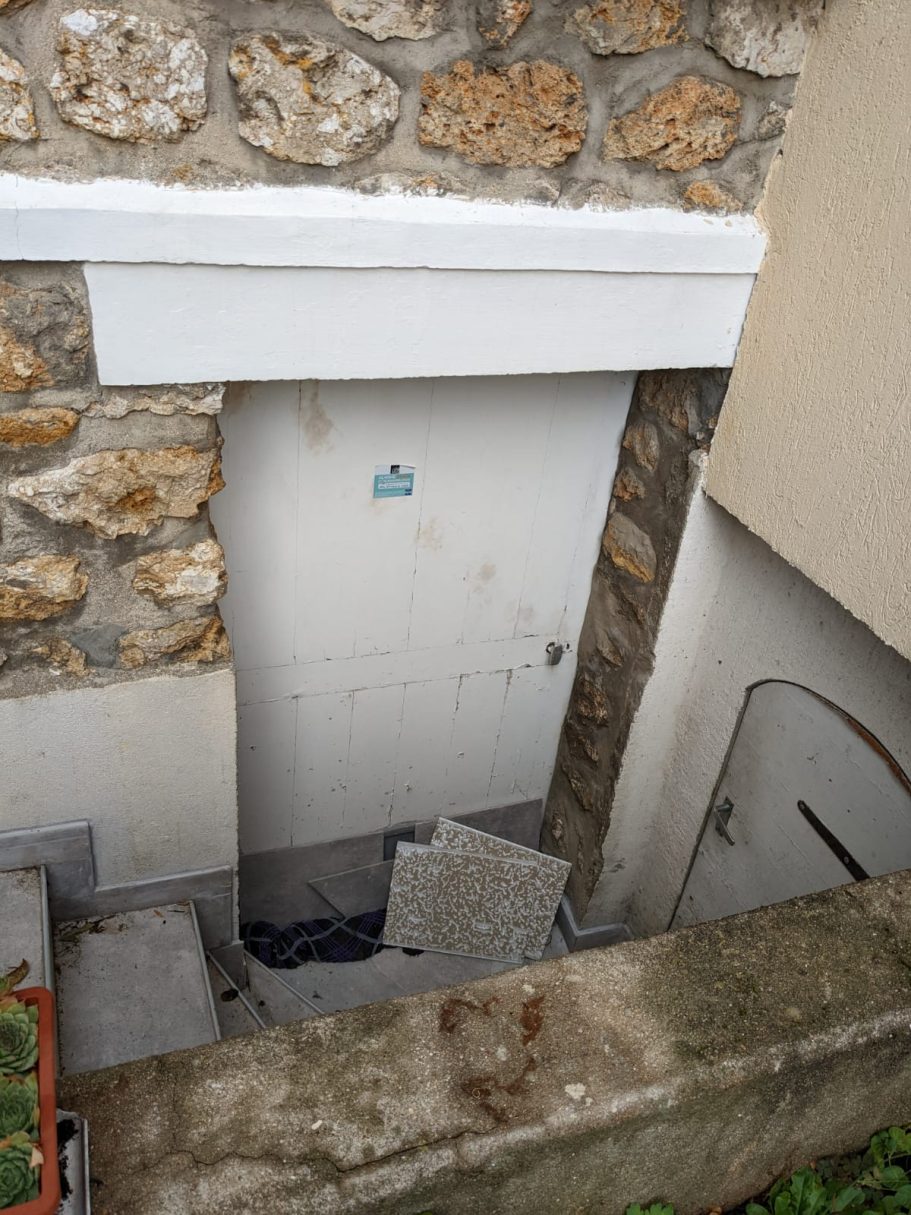 Bloc-porte de service blindé avant / après