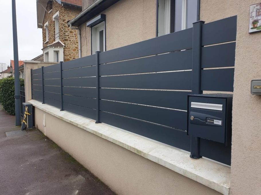 Clôture complète anthracite en alu avant / après